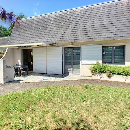 Maison De Plain-pied Avec Jardin, à 200m De La Et 400m Des Commerces - Fr-1-361-58 Casa de Férias *