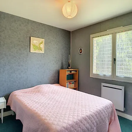 Maison De Plain-pied Avec Jardin, A 200m De La Et 400m Des Commerces - Fr-1-361-58 Jullouville-les-Pins