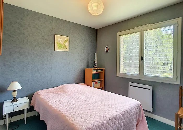 Maison De Plain-pied Avec Jardin, A 200m De La Et 400m Des Commerces - Fr-1-361-58 Jullouville-les-Pins