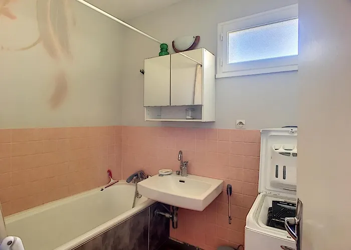 Maison De Plain-pied Avec Jardin, A 200m De La Et 400m Des Commerces - Fr-1-361-58 Casa vacanze *